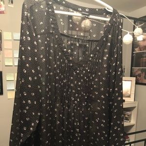 Black and White Small Floral Pintuck Blouse